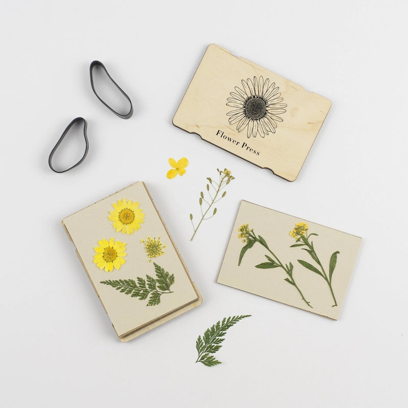 Pocket Flower Press - Line by Studio Wald
