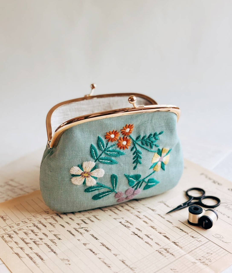 Vintage Floral Purse Kit designed by Alice Makabe
