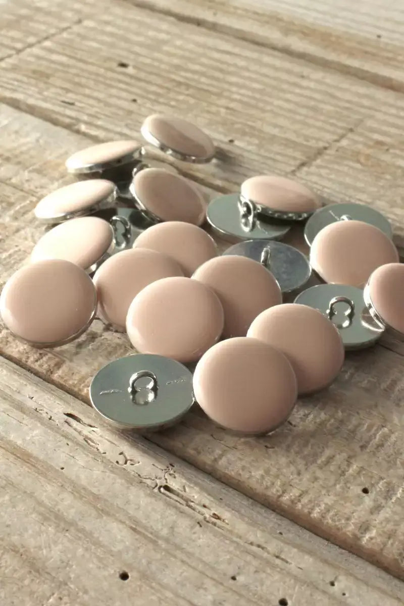 Chic Nude Tail Button by Eglantine et Zoé