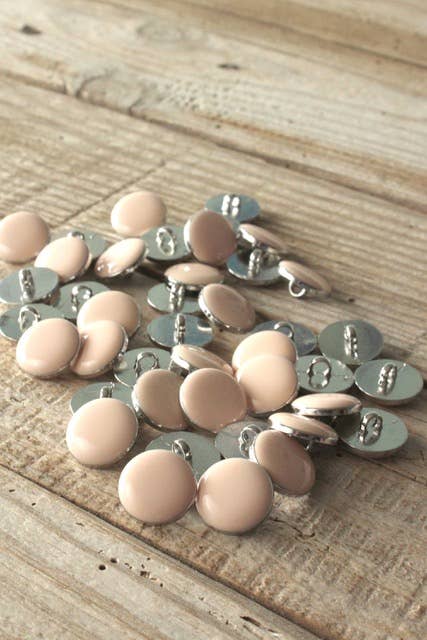 Chic Nude Tail Button by Eglantine et Zoé