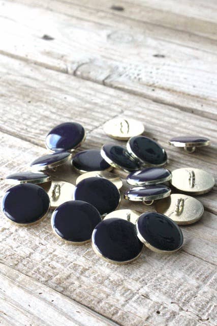 Chic Ink Blue Tail Button by Eglantine et Zoé