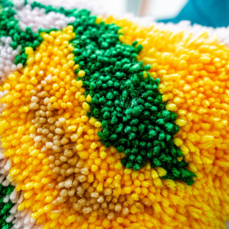 An Abundance of Lemons Latch Hook Cushion Kit