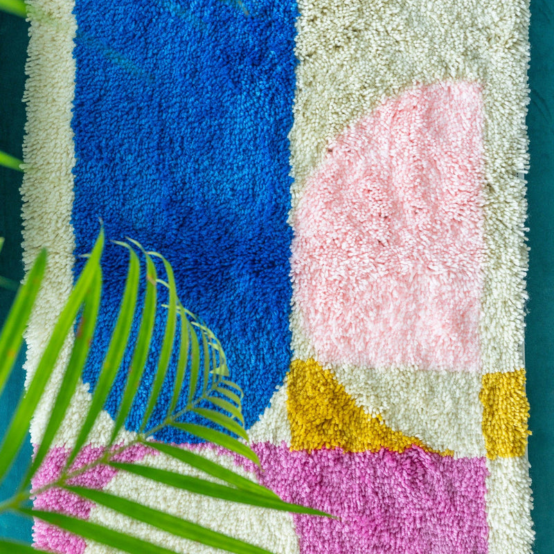 Circling Around Latch Hook Rug Kit