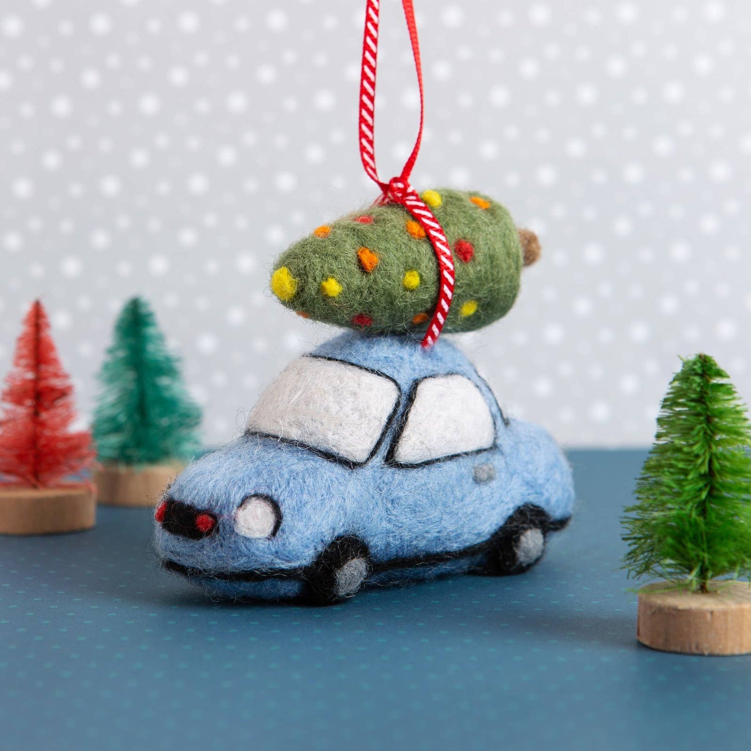 Christmas Car Mini Needle Felting Kit | Festive Craft Kit by Hawthron Handmade