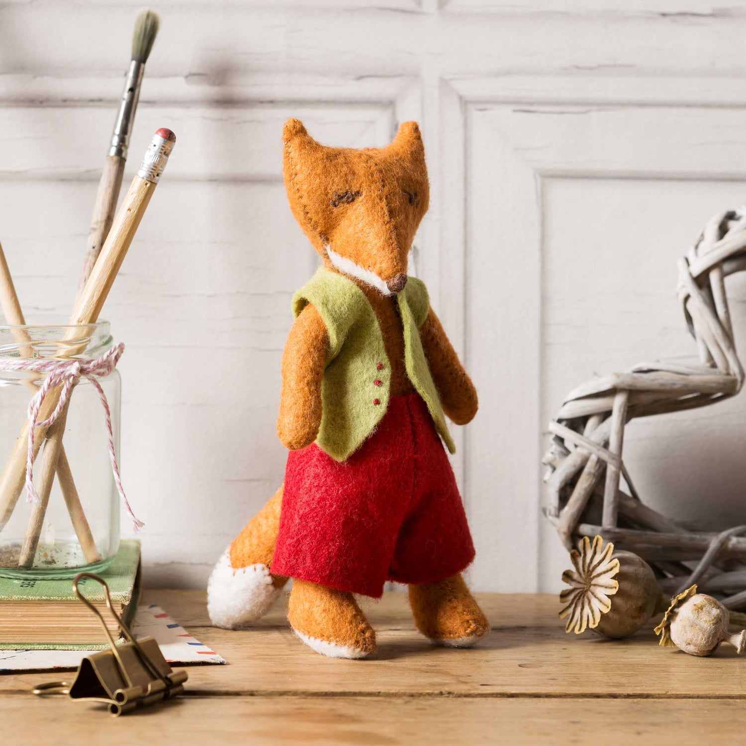 Fergus Fox Felt Craft Kit by Corinne Lapierre Limited