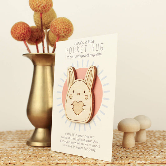 Wooden Pocket Hug – Rabbit