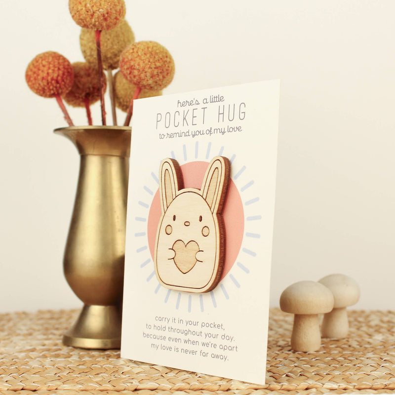 Wooden Pocket Hug – Rabbit
