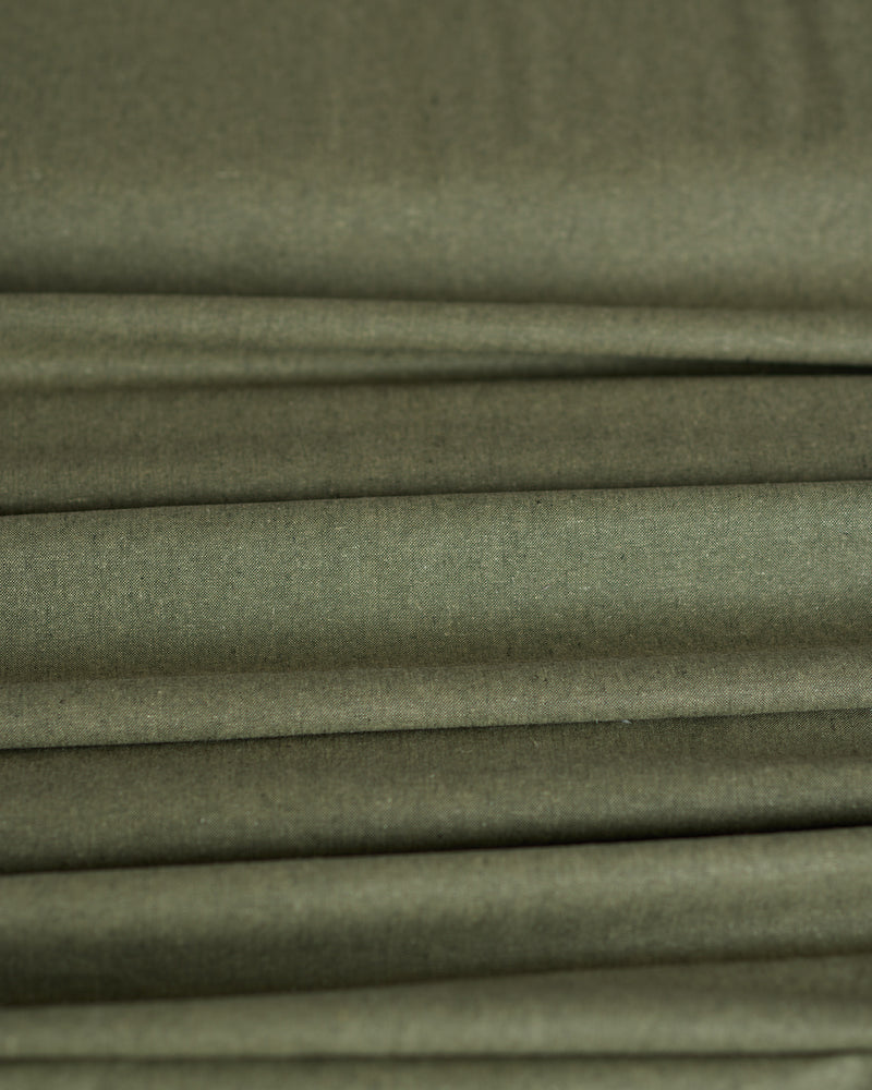 Essex Linen/Cotton Blend in Army