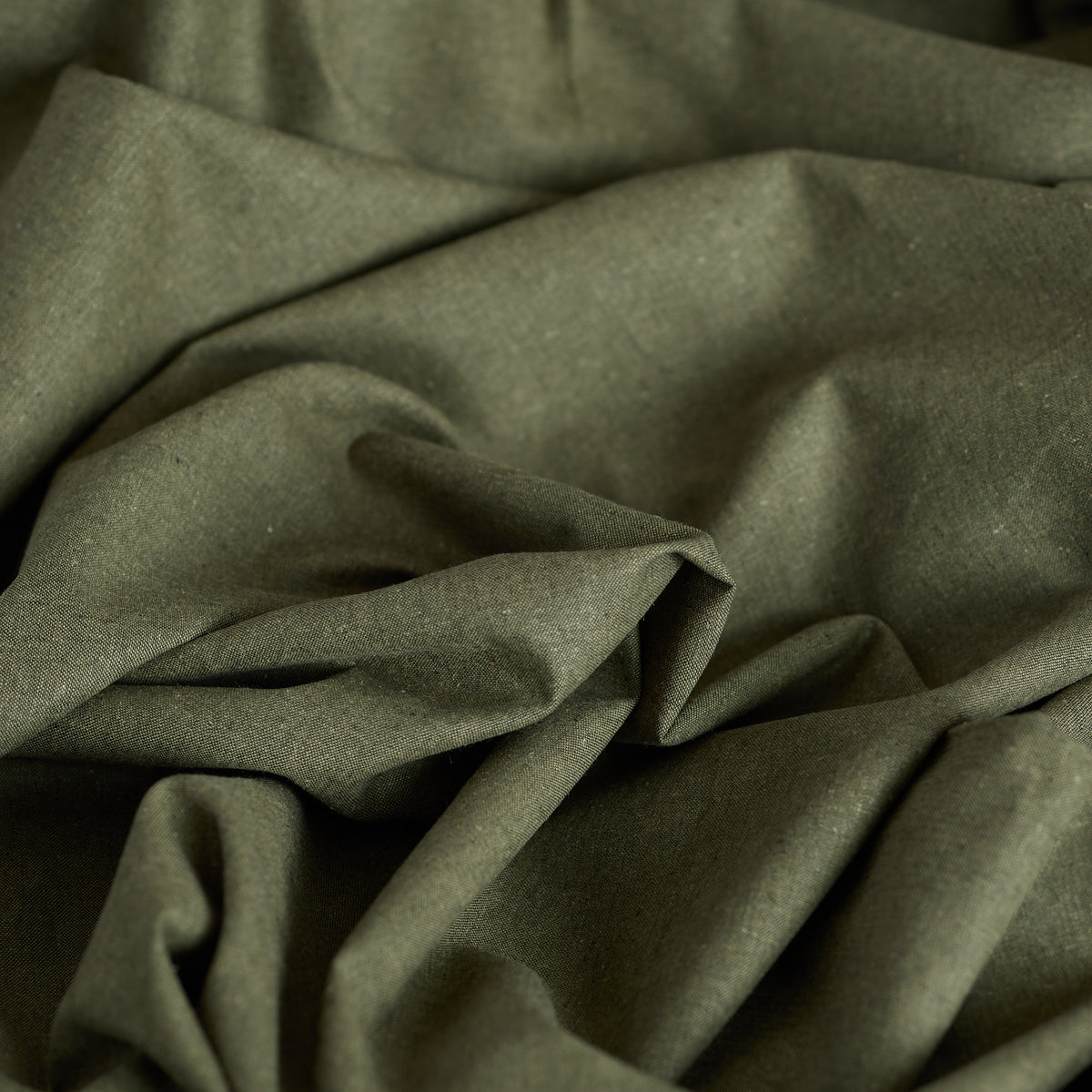 Essex Linen/Cotton Blend in Army