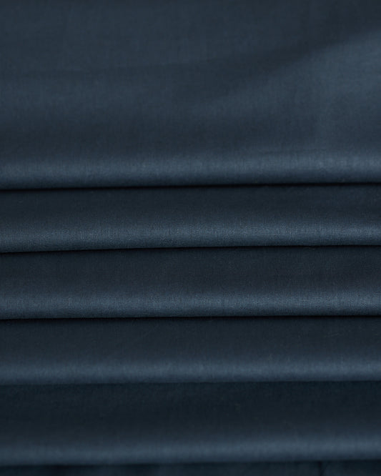 Essex Yarn-Dyed Classic Wovens in Navy
