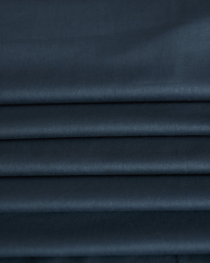 Essex Yarn-Dyed Classic Wovens in Navy