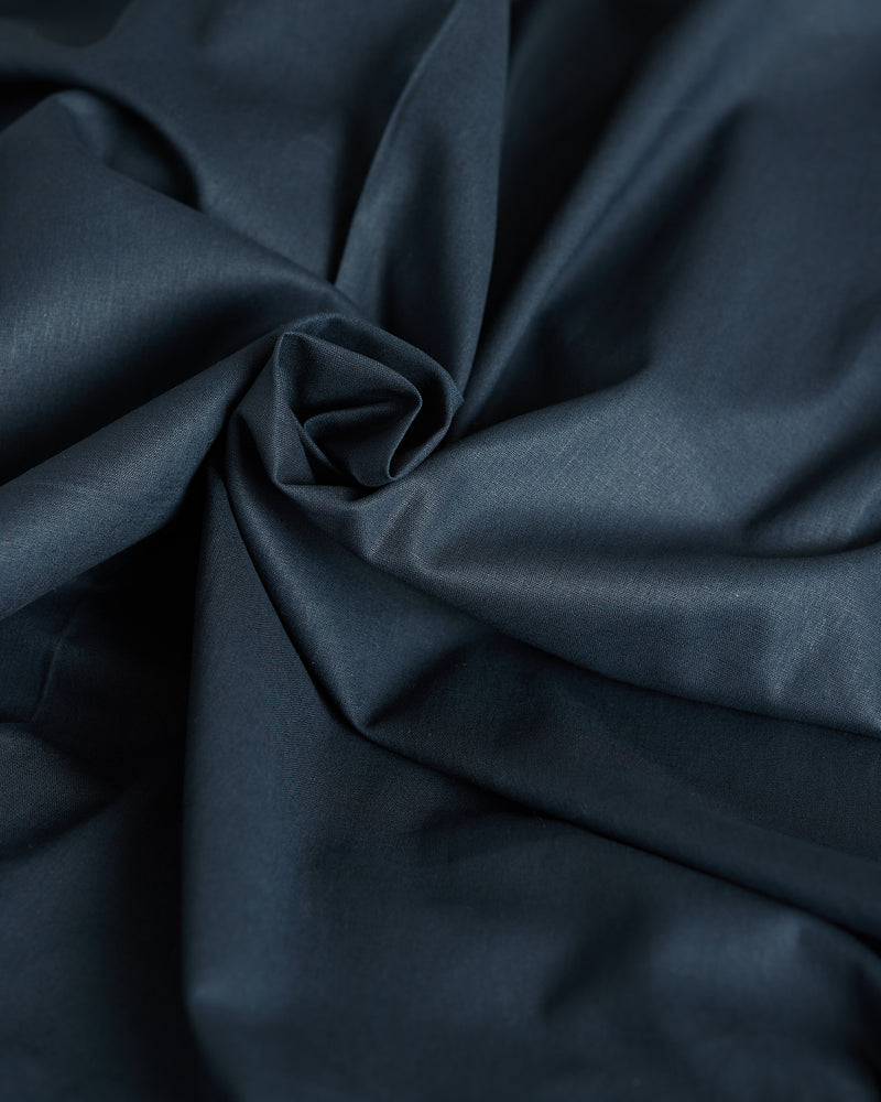 Essex Yarn-Dyed Classic Wovens in Navy