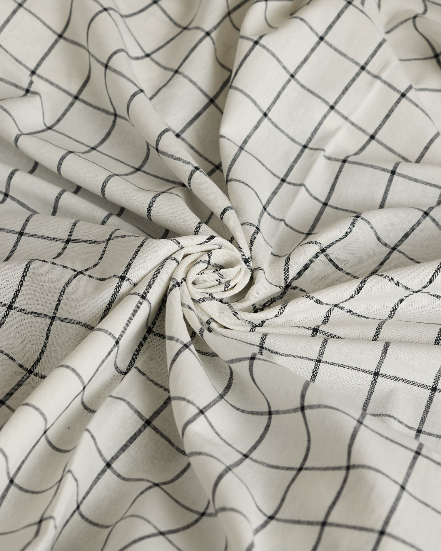 Essex Classic Woven in Nautical by Robert Kaufman