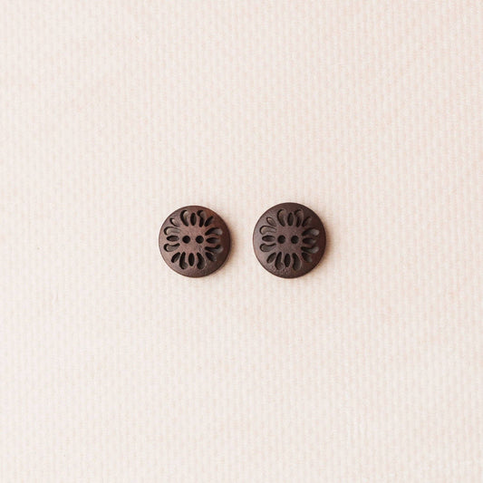 Wooden buttons 15mm
