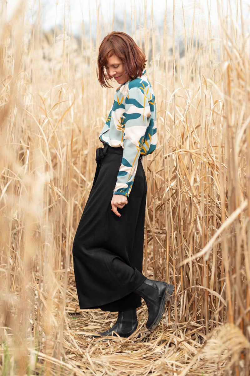 Viscose Twill in Black Licorice by Eglantine et Zoé