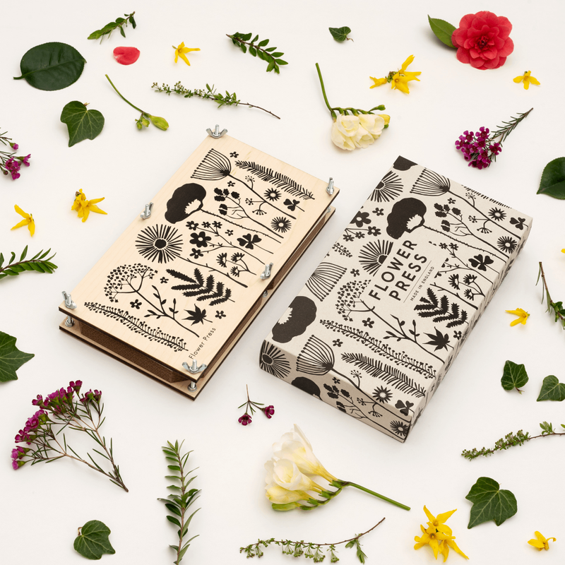 Silhouette XL Flower Press by Studio Wald