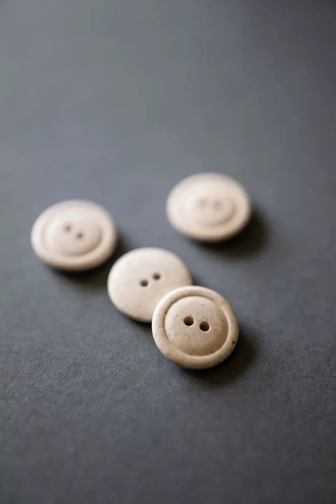 Bianco Button 20mm by Merchant & Mills