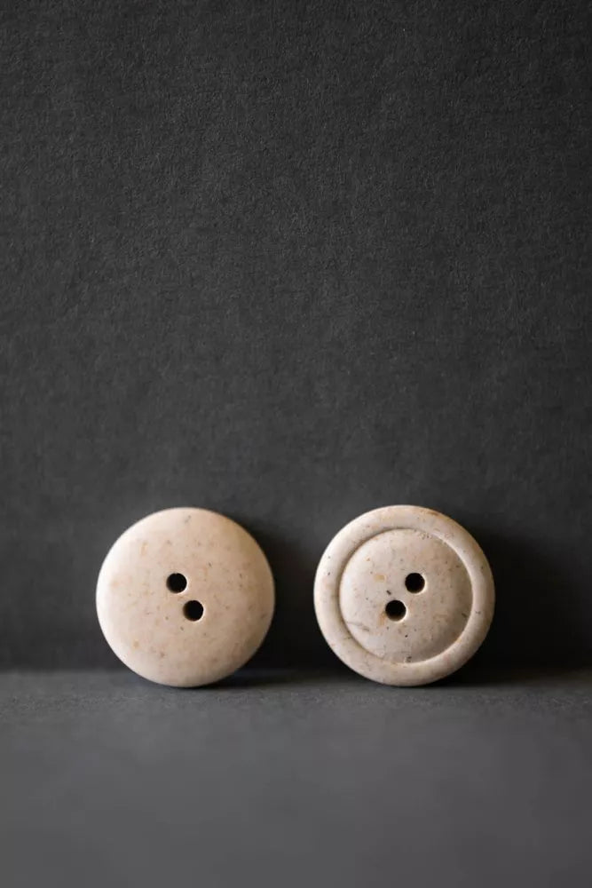 Bianco Button 20mm by Merchant & Mills